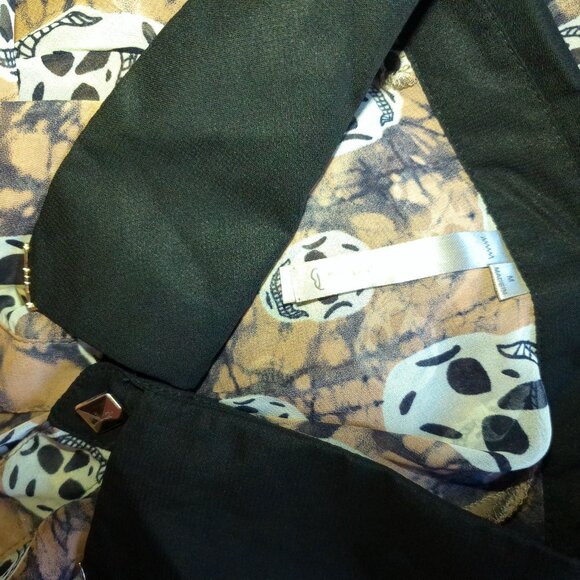 Mona B, Beige skull pattern blouse, with metal studs for buttons, day of dead - Picture 8 of 10